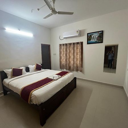 Nanda Mohan Homestay- Luxuries Ac Apartment Close To Alipiri Foothills-Kapila Teertham And Iskcon Temple Tirupati Extérieur photo