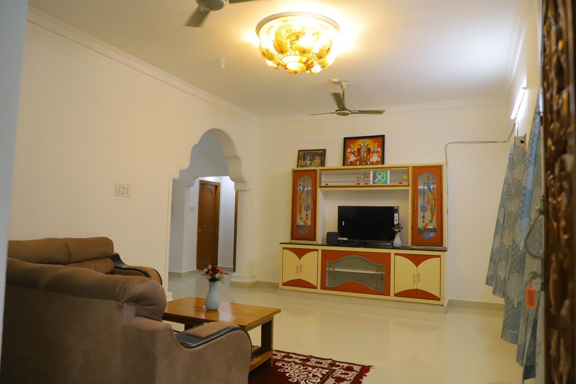 Nanda Mohan Homestay- Luxuries Ac Apartment Close To Alipiri Foothills-Kapila Teertham And Iskcon Temple Tirupati Extérieur photo