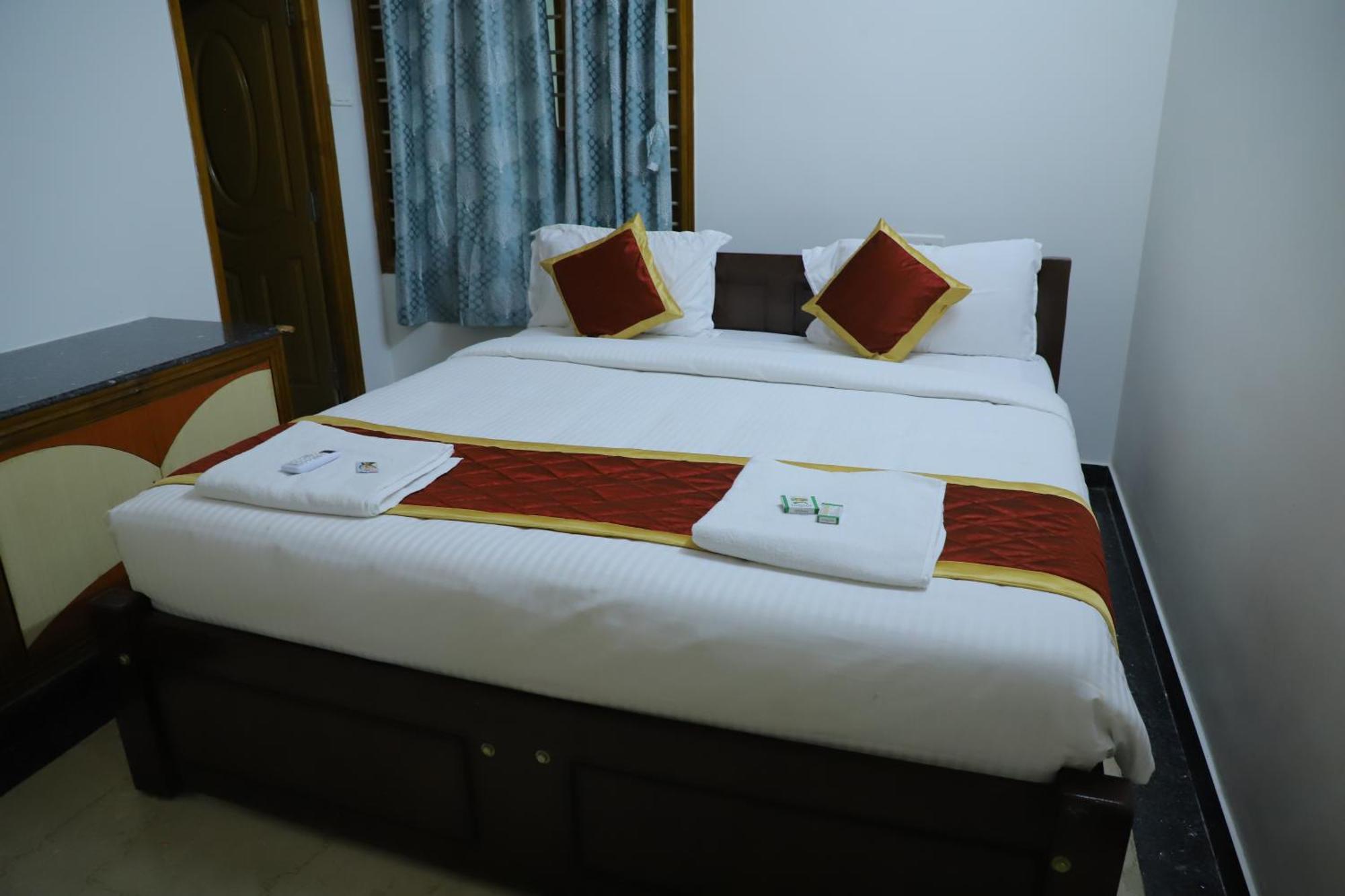 Nanda Mohan Homestay- Luxuries Ac Apartment Close To Alipiri Foothills-Kapila Teertham And Iskcon Temple Tirupati Extérieur photo